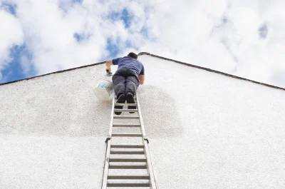 Peinture extérieure à Dompierre-sur-Helpe — façades et ravalement